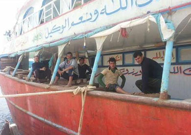 نجل أحد الصيادين المحتجزين بالسودان: الخرطوم تحتجزهم مجددا دون سبب